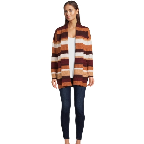 Sweater - Picture 4 of 4